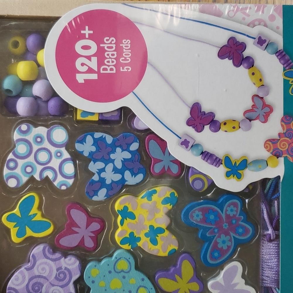 Melissa & Doug Wooden Bead Kit - Picture 7 of 7